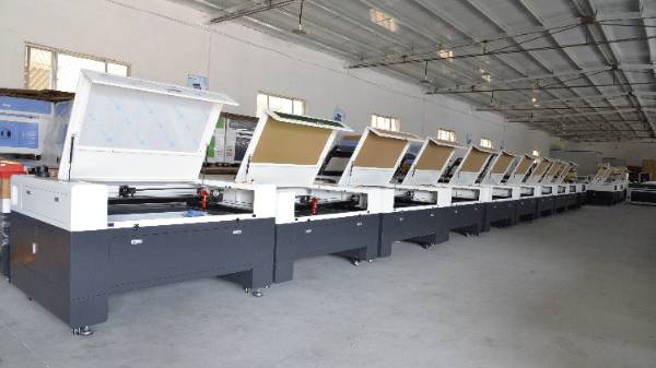 Factory Supply Fabric Laser Cutting Machine 1390 100W 130W 150W Leather CNC Cutter Price RECI CDWG Laser Cutting