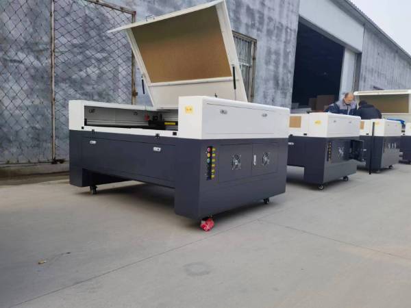 Professional plain wood laser engraving machine mdf laser cutting machine 18mm wood laser cutting machine