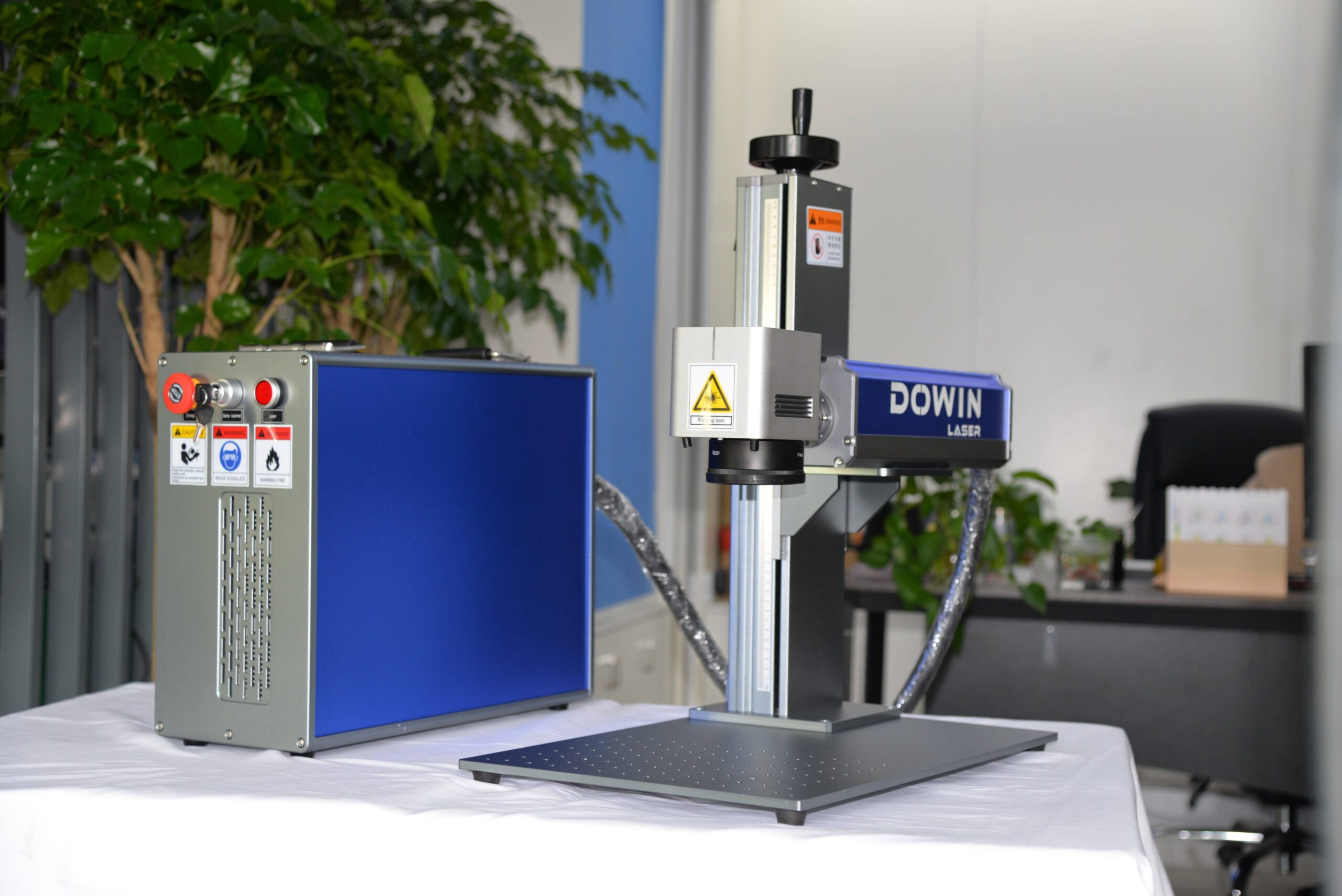 Hot sale fiber laser marking machine using rotating axis for pen