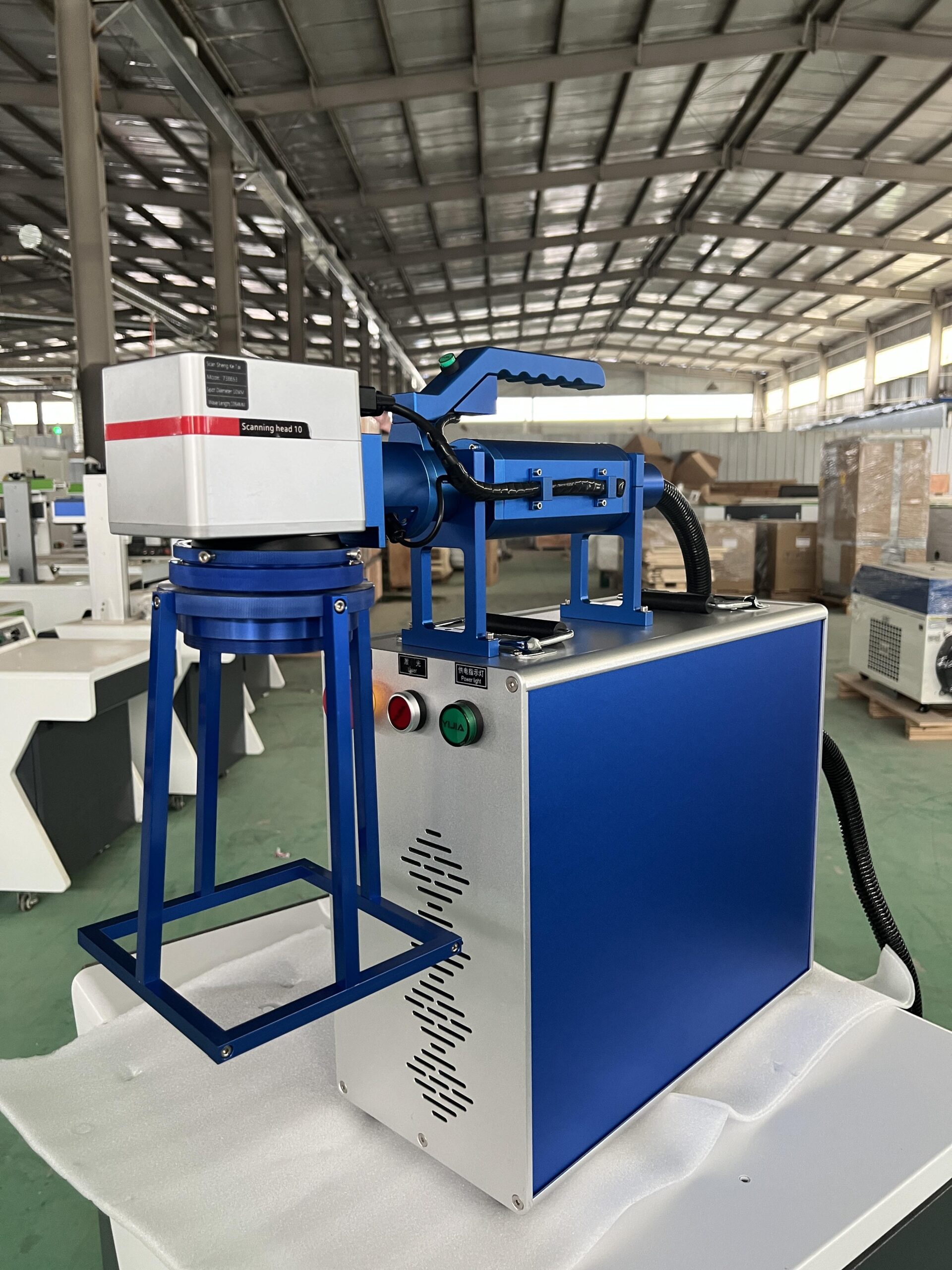 All-in-One Handheld Fiber Laser Marking Machine: An Intelligent Solution for Efficiently Marking Large Items