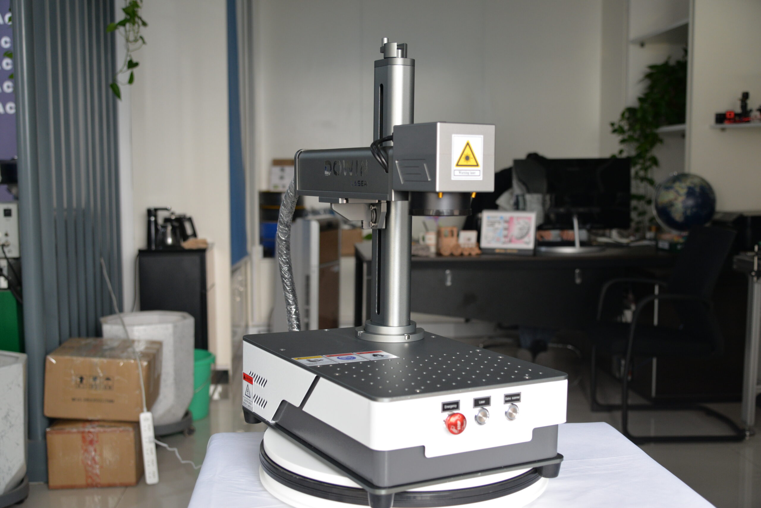 The king of cost-effectiveness for household use – integrated fiber laser marking machine